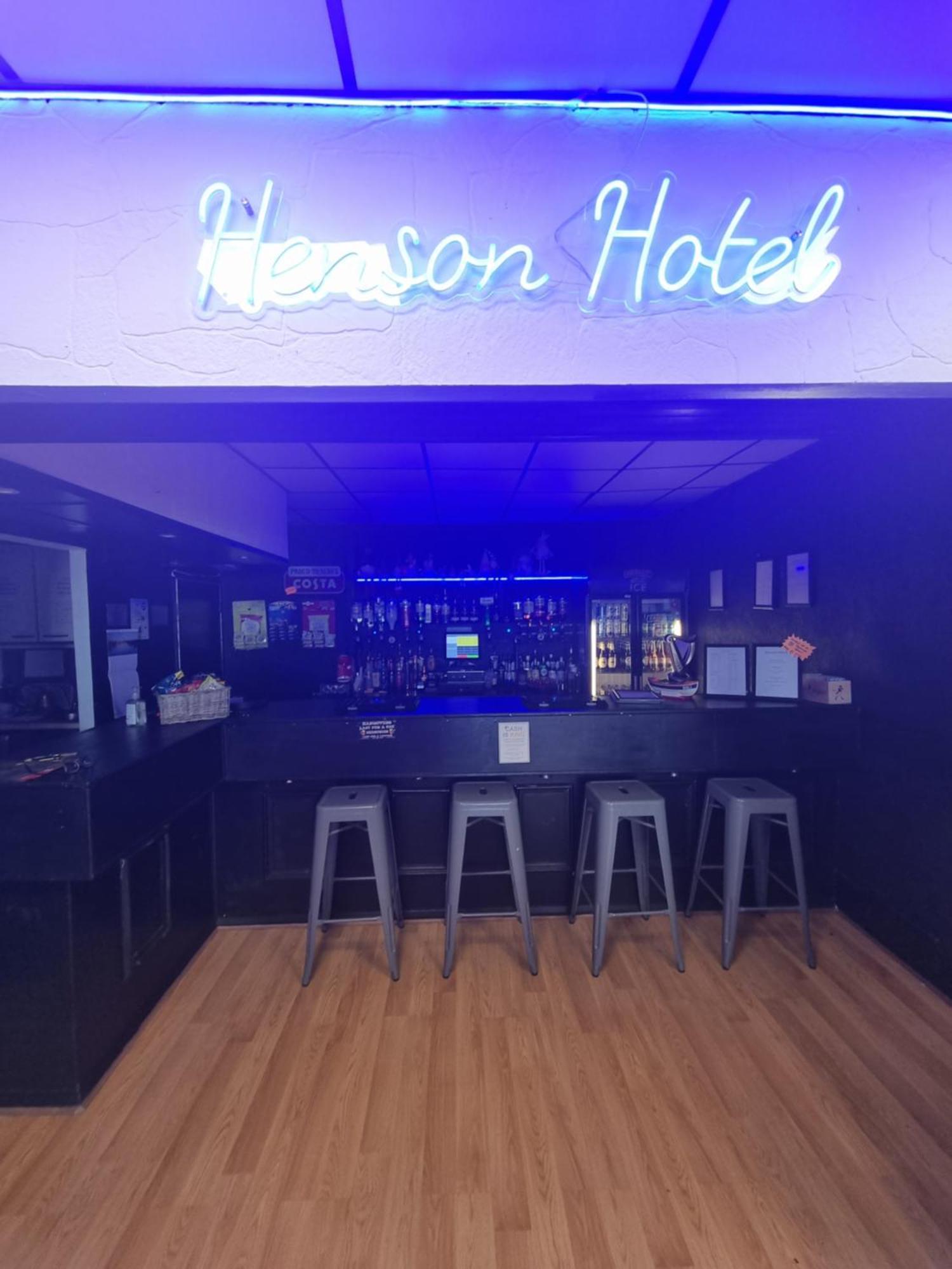 Henson Hotel Pleasure Beach Blackpool Exteriör bild